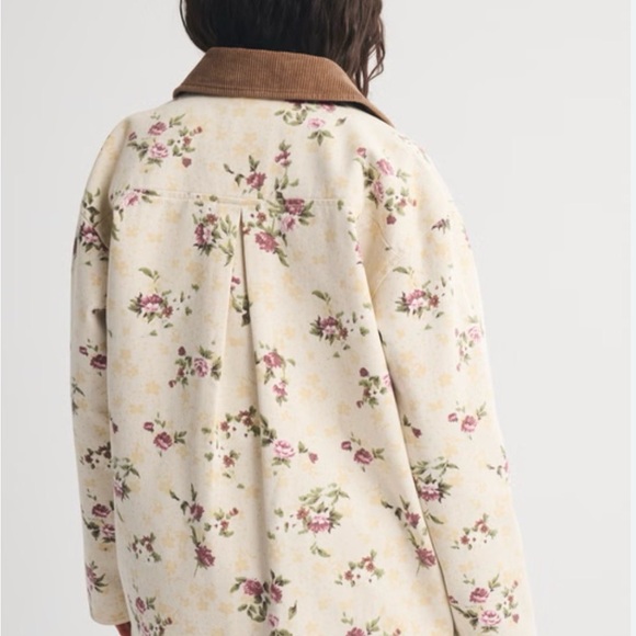 Floral Barn Jacket - Picture 2 of 5